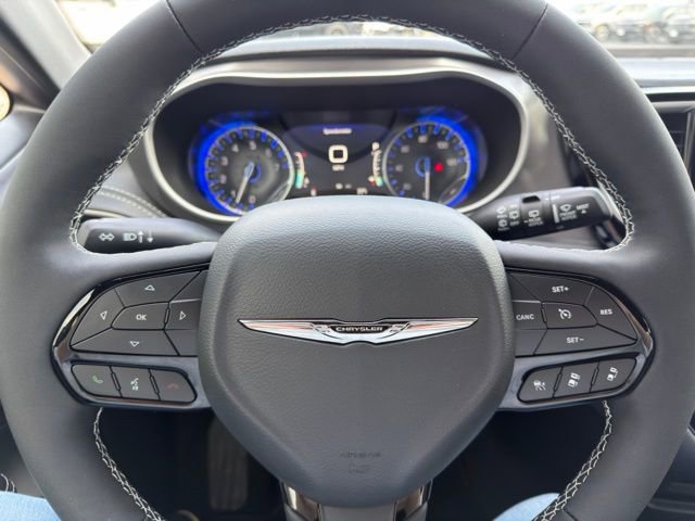 New 2026 Chrysler Pacifica Select FWD image 11