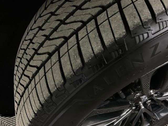 Certified 2025 Cadillac Escalade ESV Sport Platinum image 40