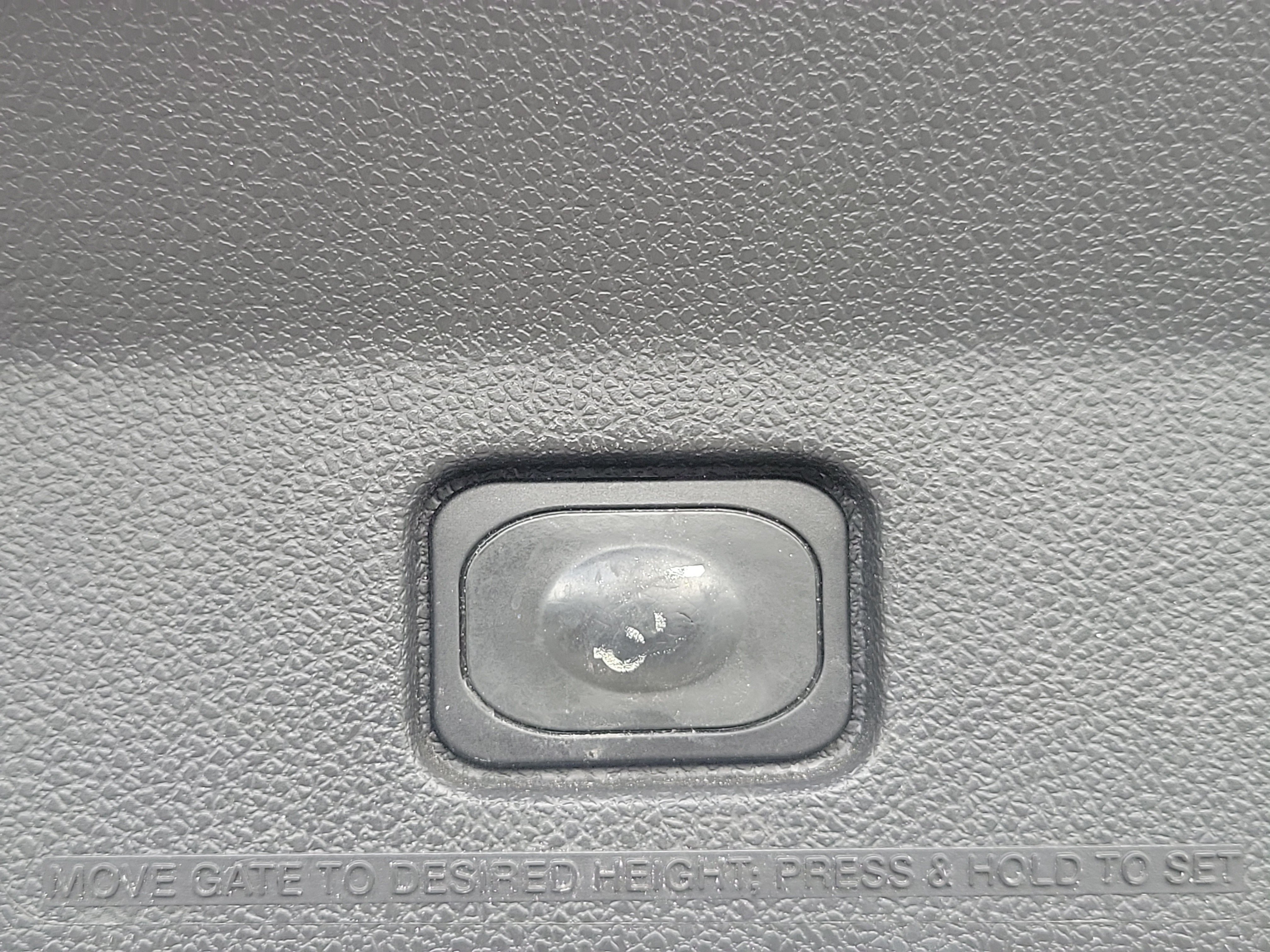 Used 2014 Ford Explorer XLT w/ Equipment Group 202A FWD image 14