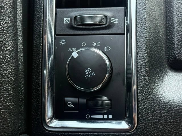 Used 2017 RAM 1500 Laramie w/ Convenience Group AWD/4WD image 24