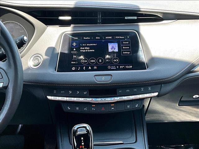 Used 2022 Cadillac XT4 Premium Luxury w/ Enhanced Visibility Package AWD/4WD image 8