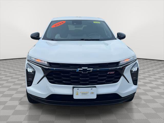 Used 2024 Chevrolet Trax RS w/ Driver Confidence Package image 3