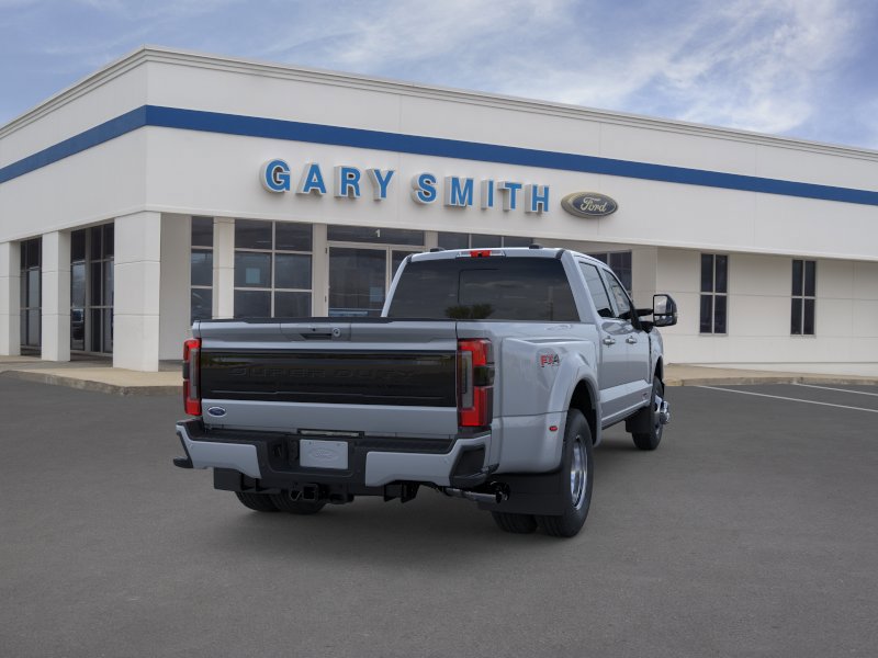 New 2026 Ford F350 4x4 Crew Cab DRW Super Duty image 8