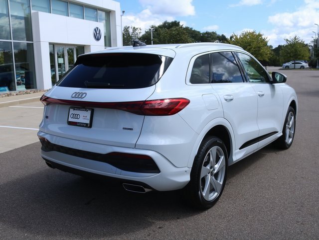 New 2025 Audi Q5 Premium Plus image 3