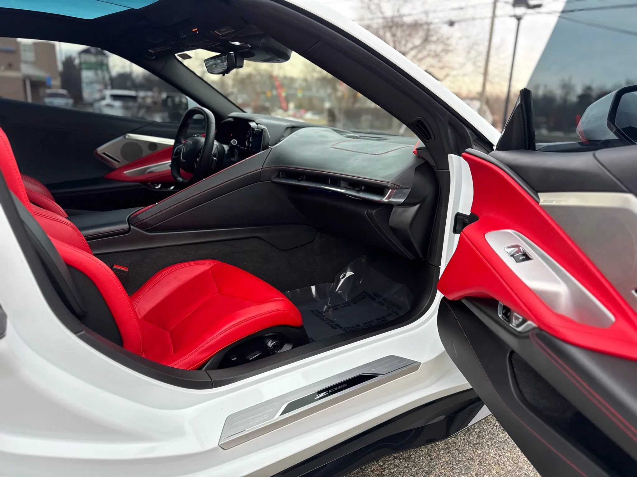 Used 2024 Chevrolet Corvette Z06 RWD image 13