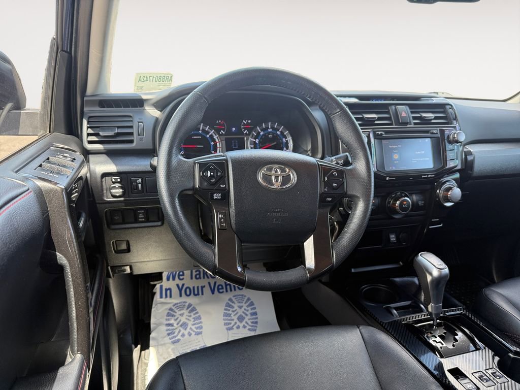 Used 2017 Toyota 4Runner TRD Off-Road Premium AWD/4WD image 12