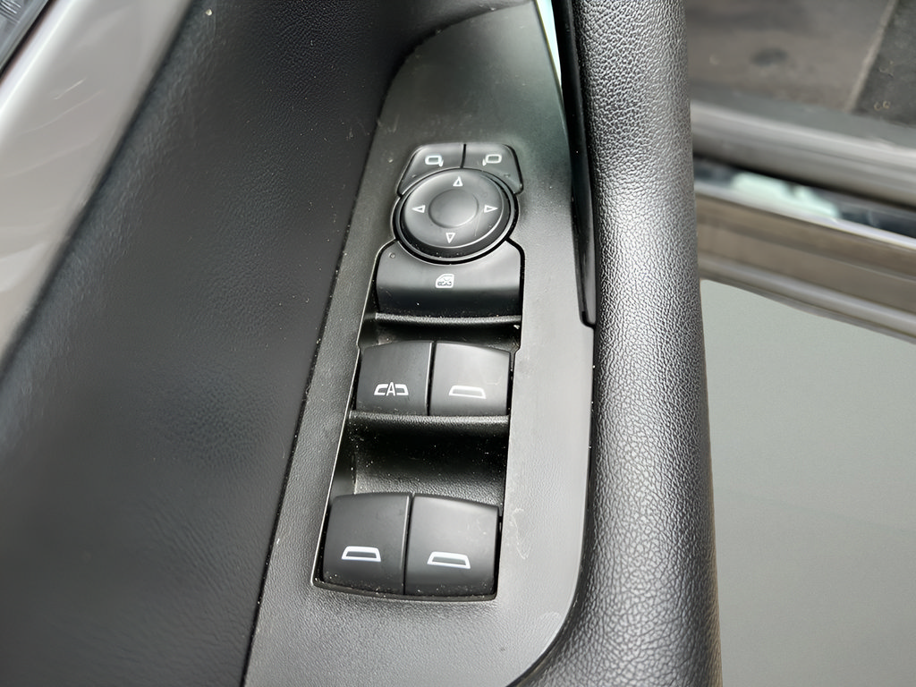 Used 2021 Chevrolet Blazer LT FWD image 14