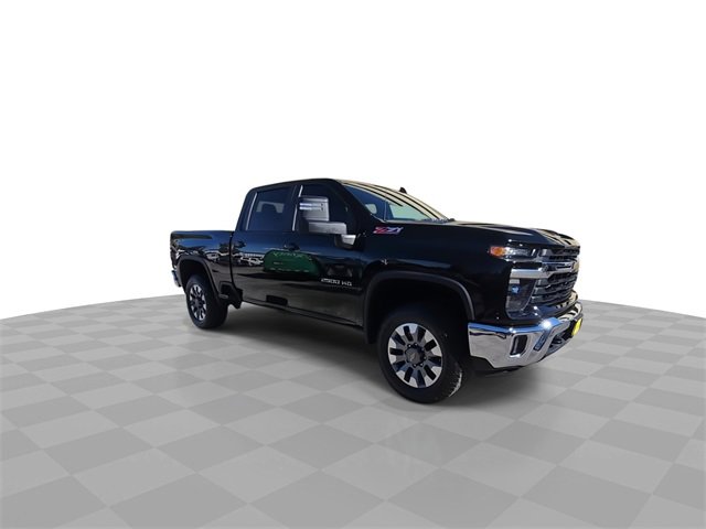 Used 2025 Chevrolet Silverado 2500 LT image 2