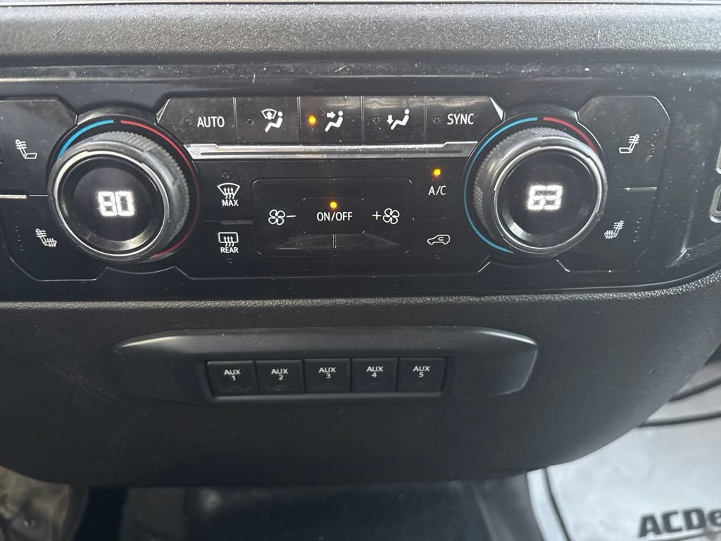 Used 2024 Chevrolet Silverado 3500 LT w/ Convenience Package AWD/4WD image 25