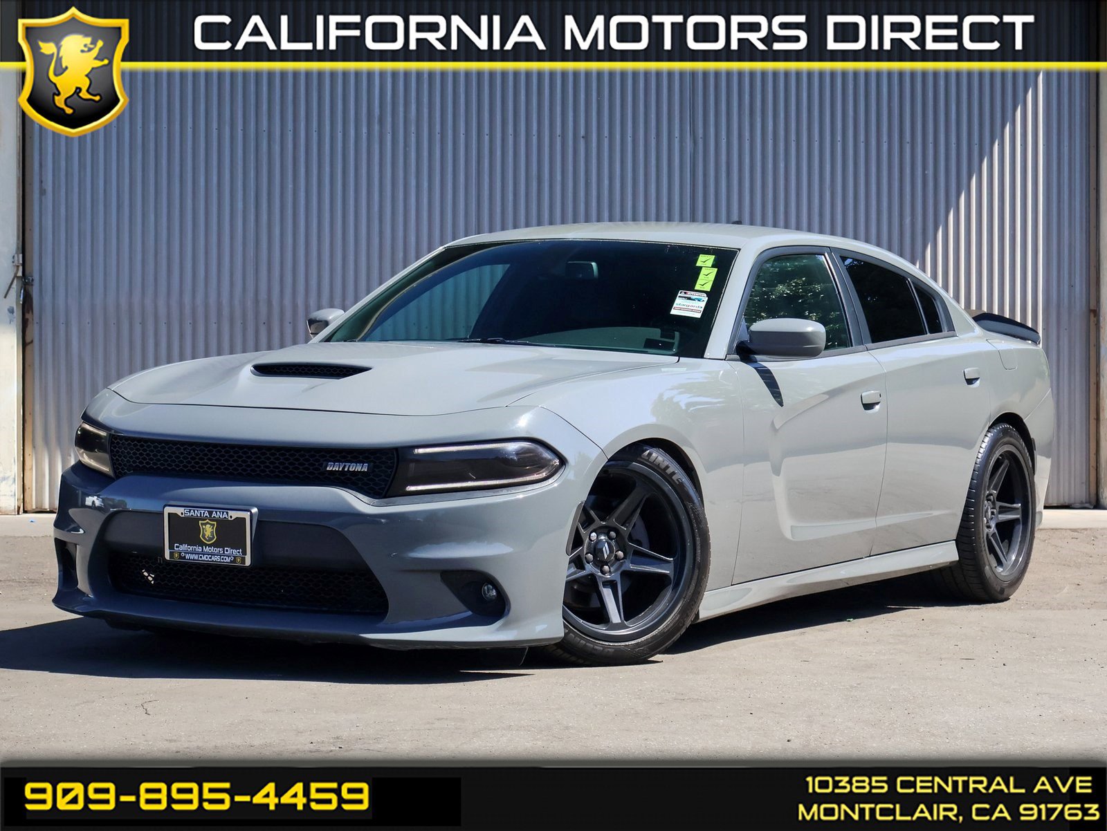 Used 2017 Dodge Charger R/T image 1