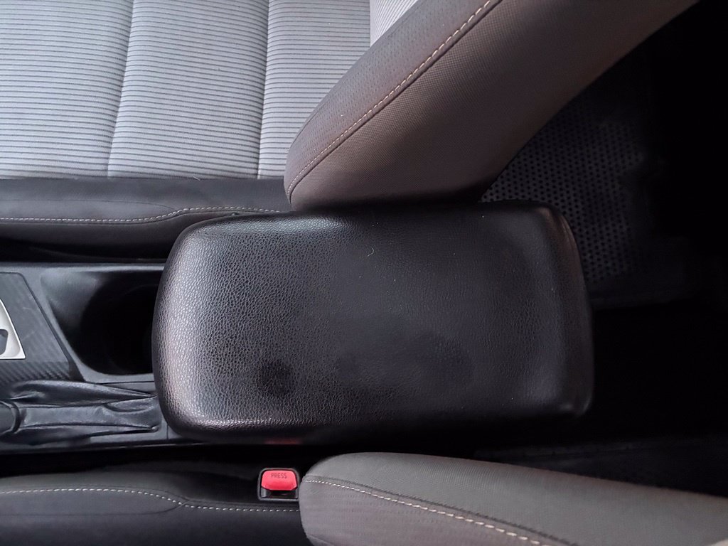 Used 2014 Toyota RAV4 XLE AWD/4WD image 37