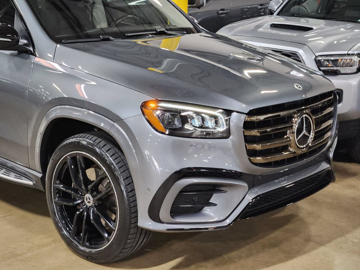 Used 2024 Mercedes-Benz GLS 450 4MATIC image 13