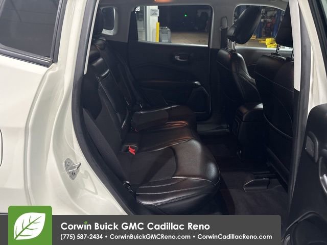 Used 2018 Jeep Compass Latitude image 31