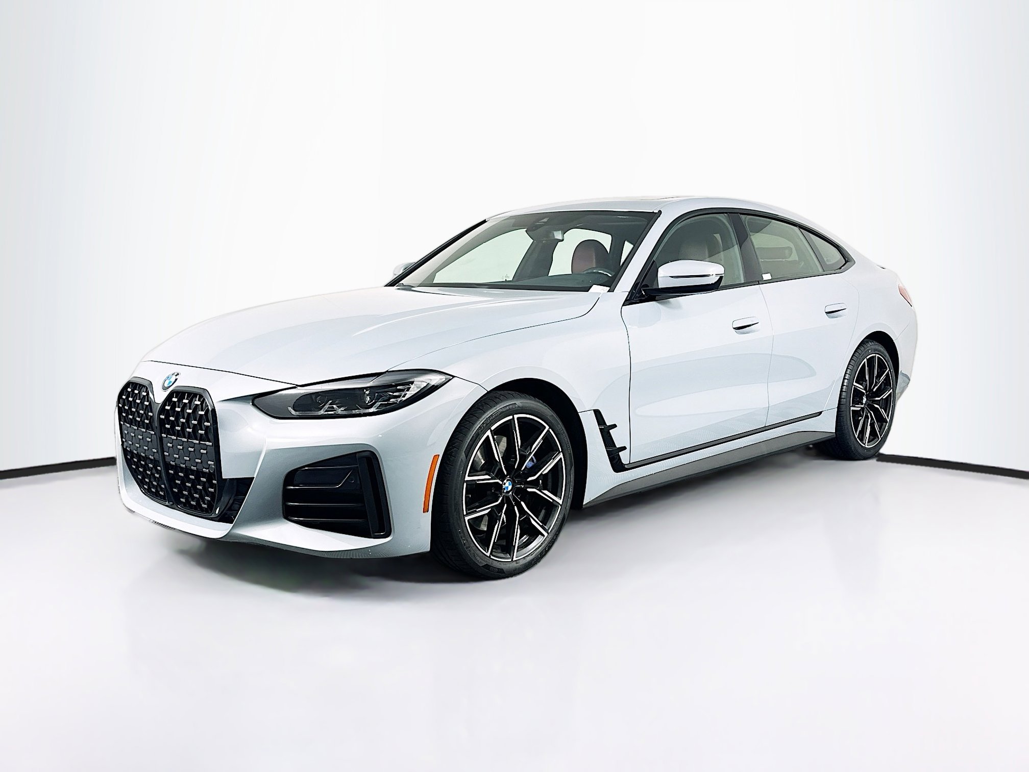 Used 2022 BMW 430i Gran Coupe w/ M Sport Package RWD image 3