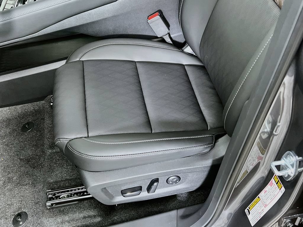 New 2026 Nissan Murano Platinum w/ Cargo Package AWD/4WD image 17