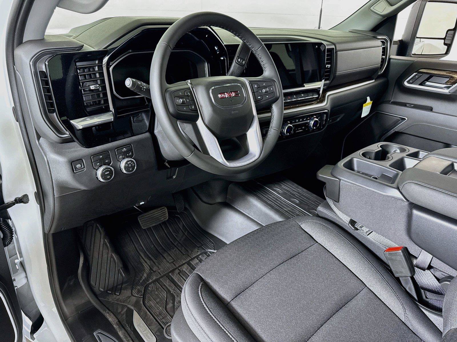 New 2026 GMC Sierra 2500 SLE w/ Max Trailering Package AWD/4WD image 5