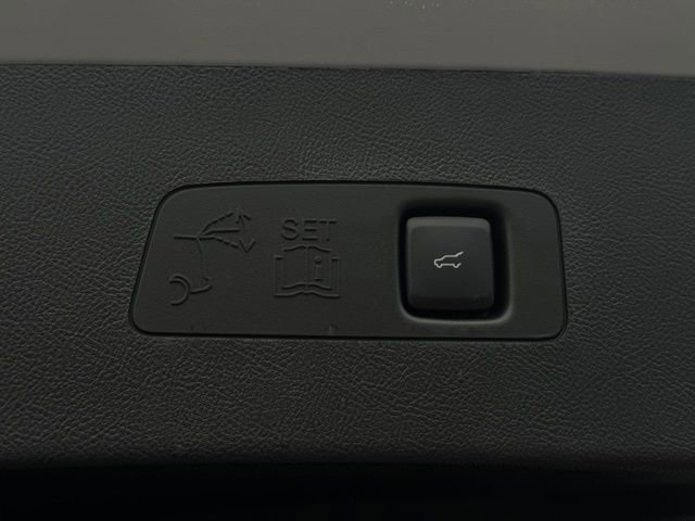 New 2026 Lincoln Corsair Premiere image 11