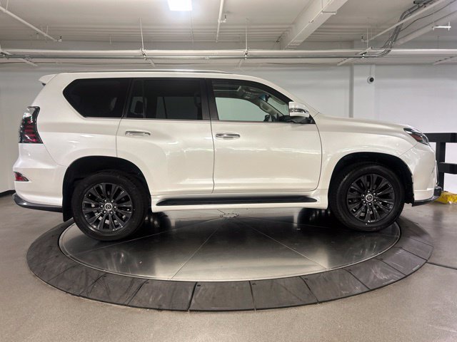 Used 2023 Lexus GX 460 Premium w/ Accessory Package AWD/4WD image 8