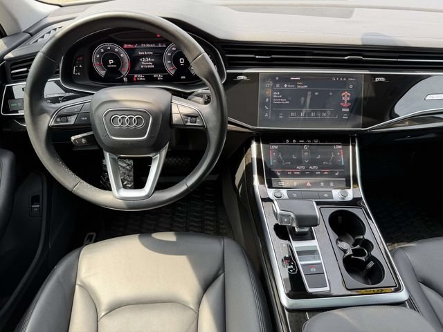 Used 2023 Audi Q7 2.0T Premium w/ Towing Package AWD/4WD image 18