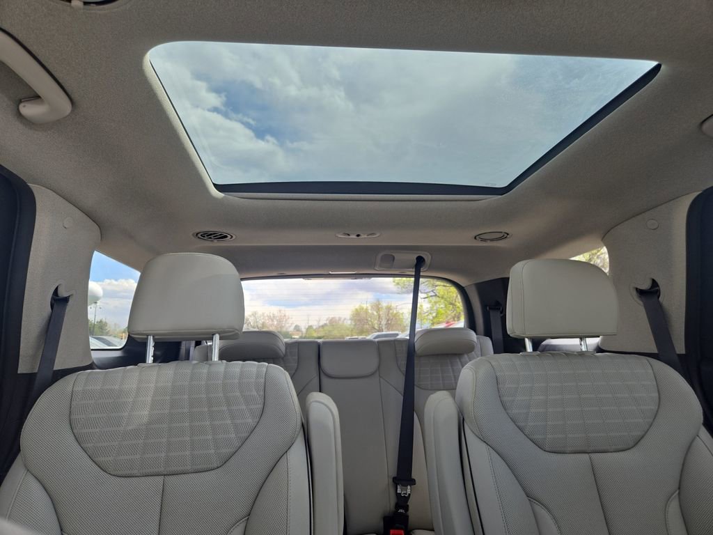 Used 2024 Hyundai Palisade Limited image 18