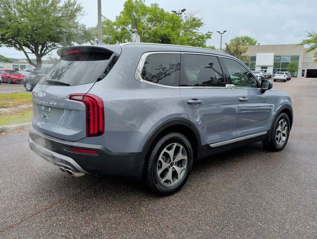 Used 2022 Kia Telluride EX FWD image 3