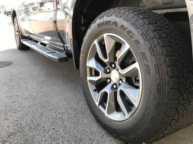 Certified 2024 Chevrolet Silverado 1500 LT AWD/4WD image 35