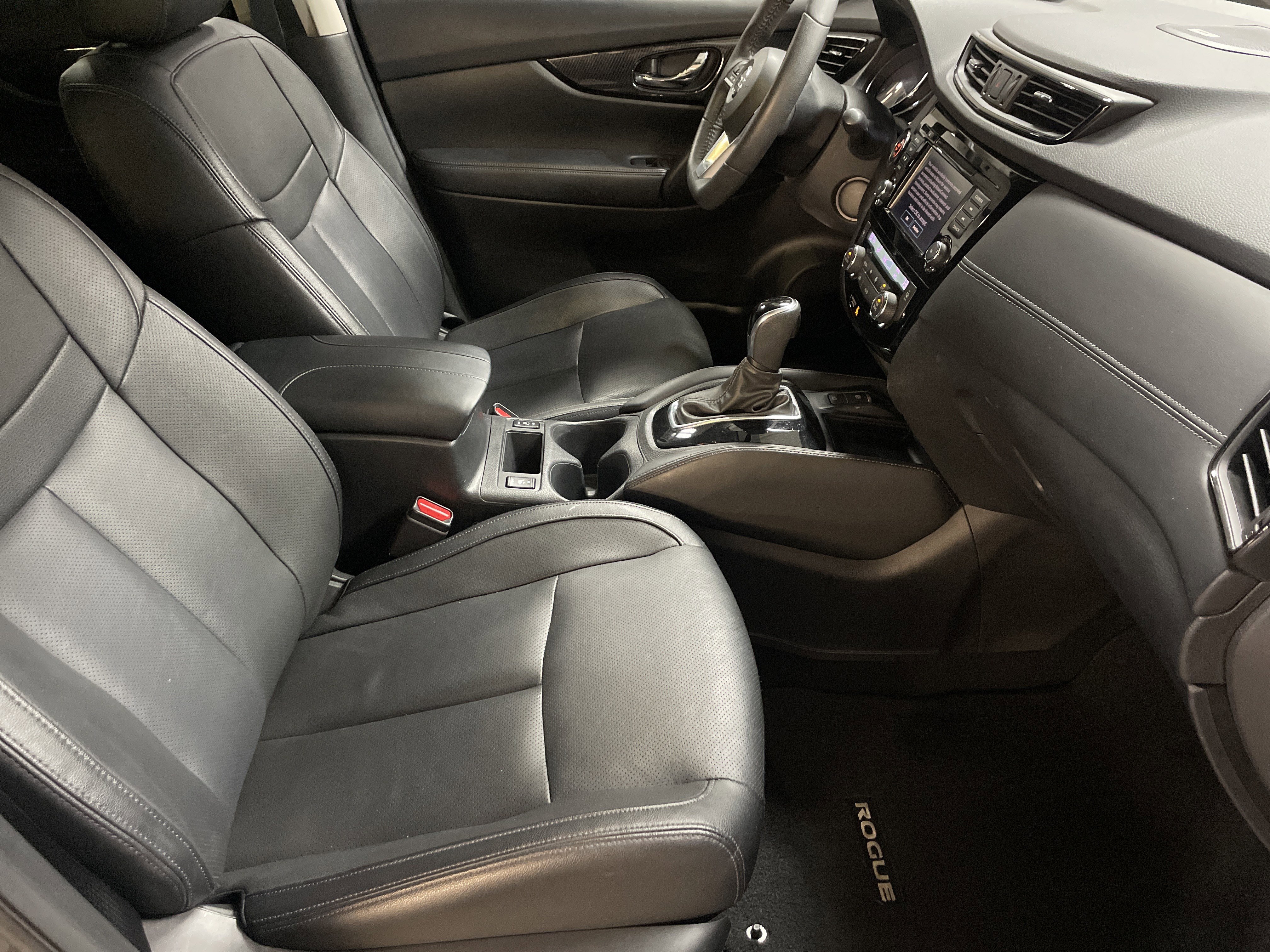 Used 2020 Nissan Rogue SL image 35