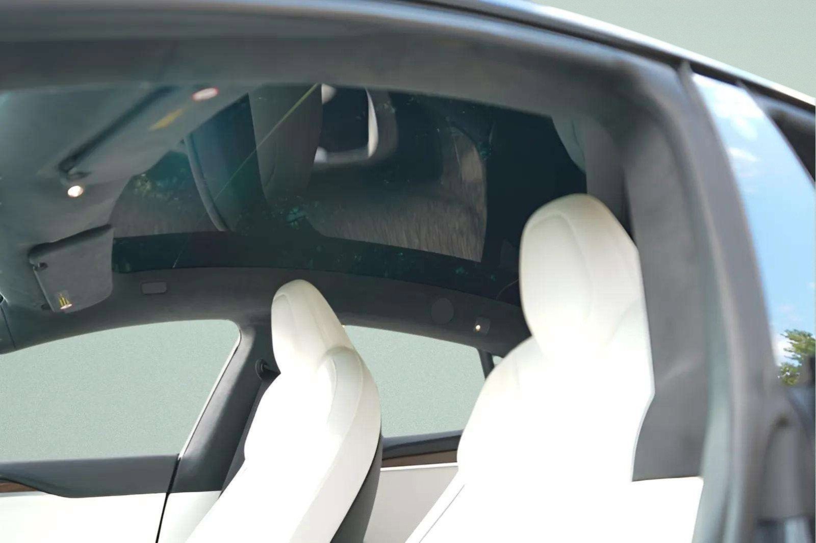 Used 2021 Tesla Model S Plaid image 36