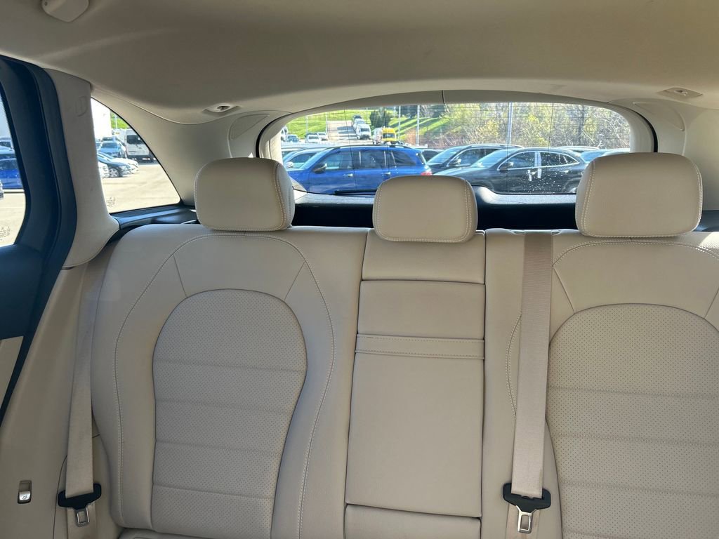 Used 2017 Mercedes-Benz GLC 300 4MATIC image 15