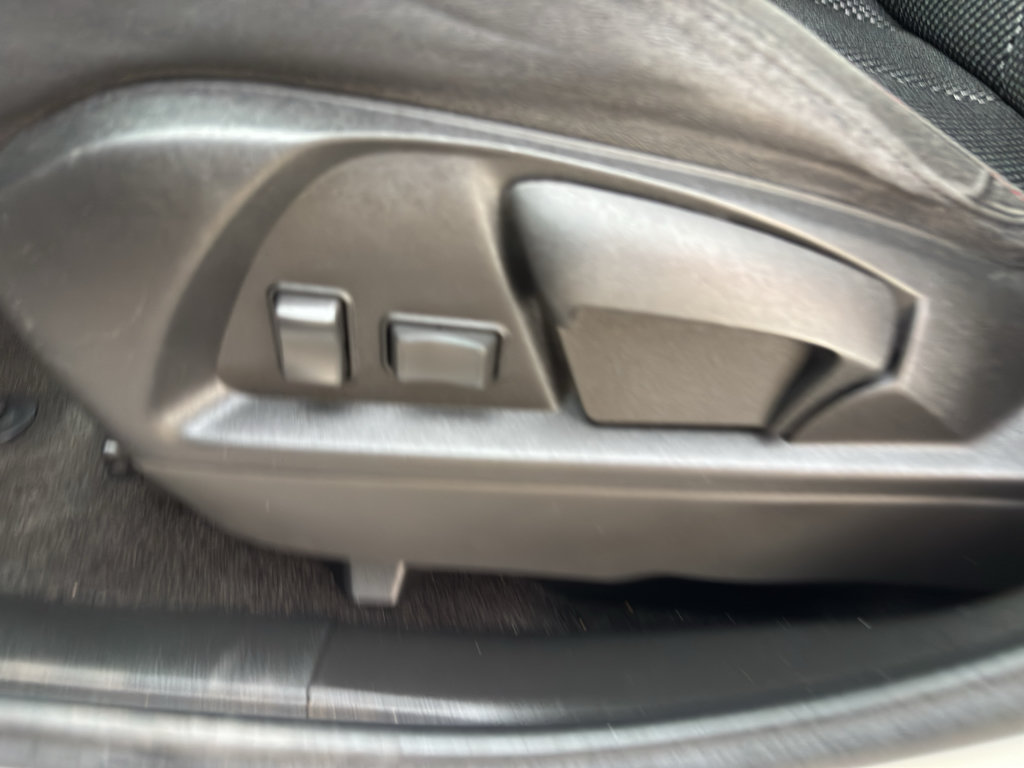 Used 2016 Chevrolet Equinox LT FWD image 23