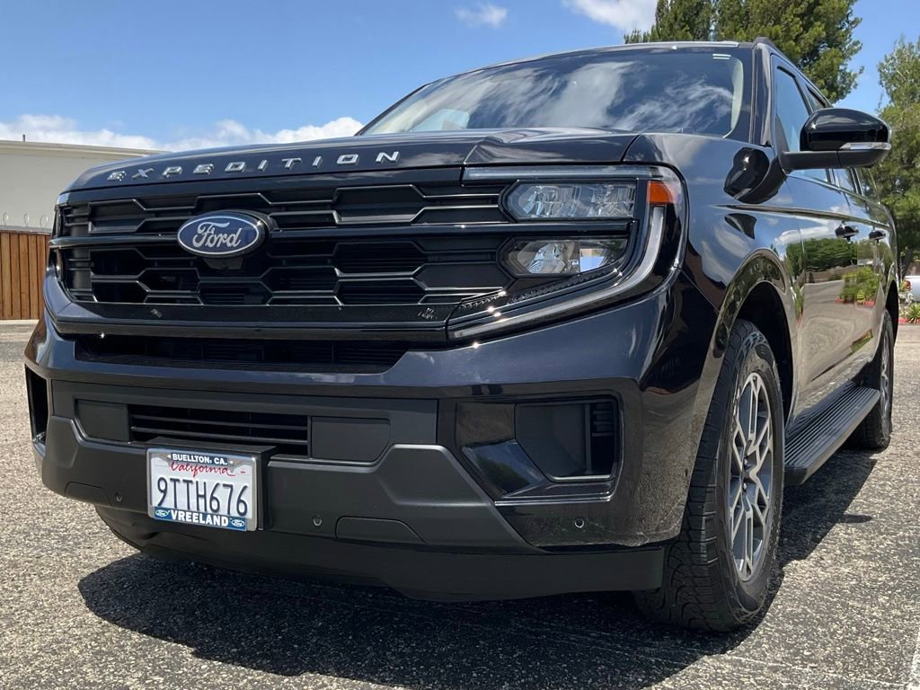 Used 2025 Ford Expedition Max Active AWD/4WD image 63
