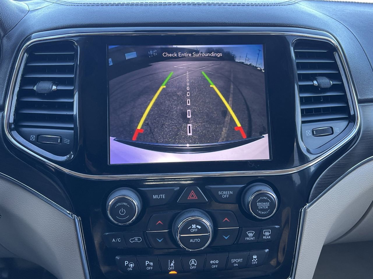 Used 2020 Jeep Grand Cherokee Overland image 7