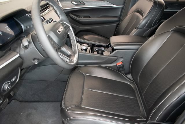 Used 2023 Jeep Grand Cherokee L Limited w/ Luxury Tech Group II AWD/4WD image 19