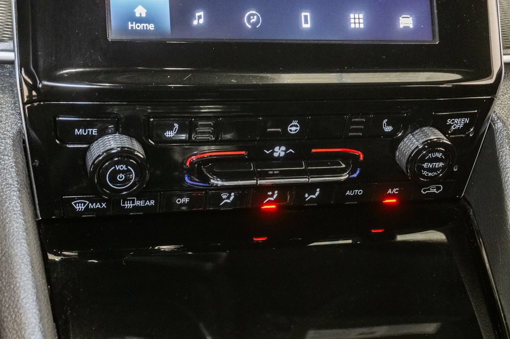 Certified 2023 Jeep Grand Cherokee L Laredo AWD/4WD image 19
