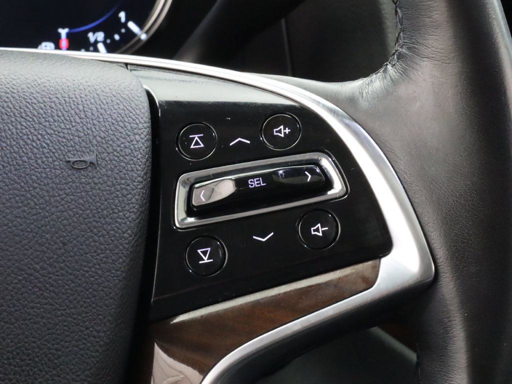 Used 2020 Cadillac Escalade Luxury w/ Escalade Sport Edition RWD image 14