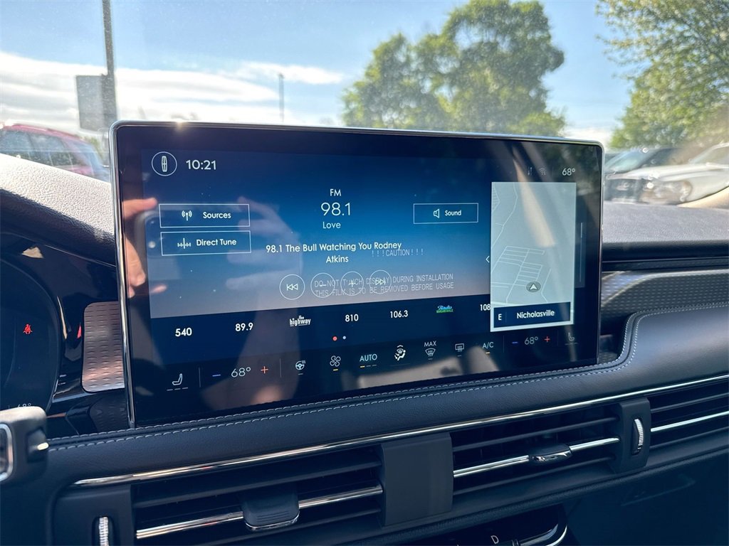 New 2025 Lincoln Corsair Reserve w/ Jet Appearance Package image 13