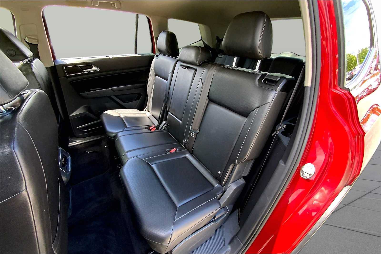 Used 2018 Volkswagen Atlas SEL AWD/4WD image 21