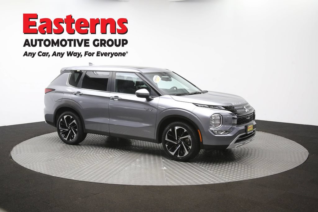 Used 2023 Mitsubishi Outlander SE AWD/4WD image 48