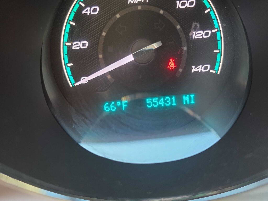 Used 2011 Chevrolet Malibu LS image 12