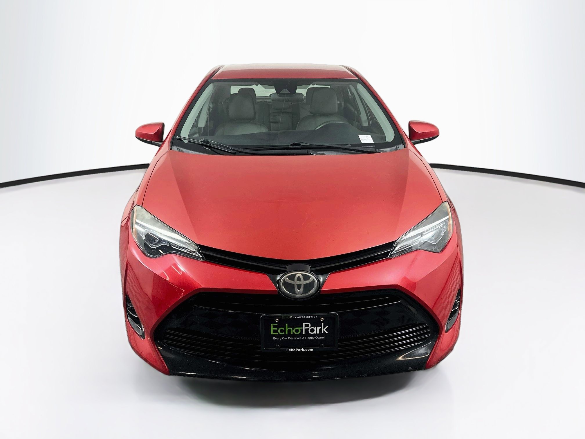 Used 2018 Toyota Corolla LE FWD image 2