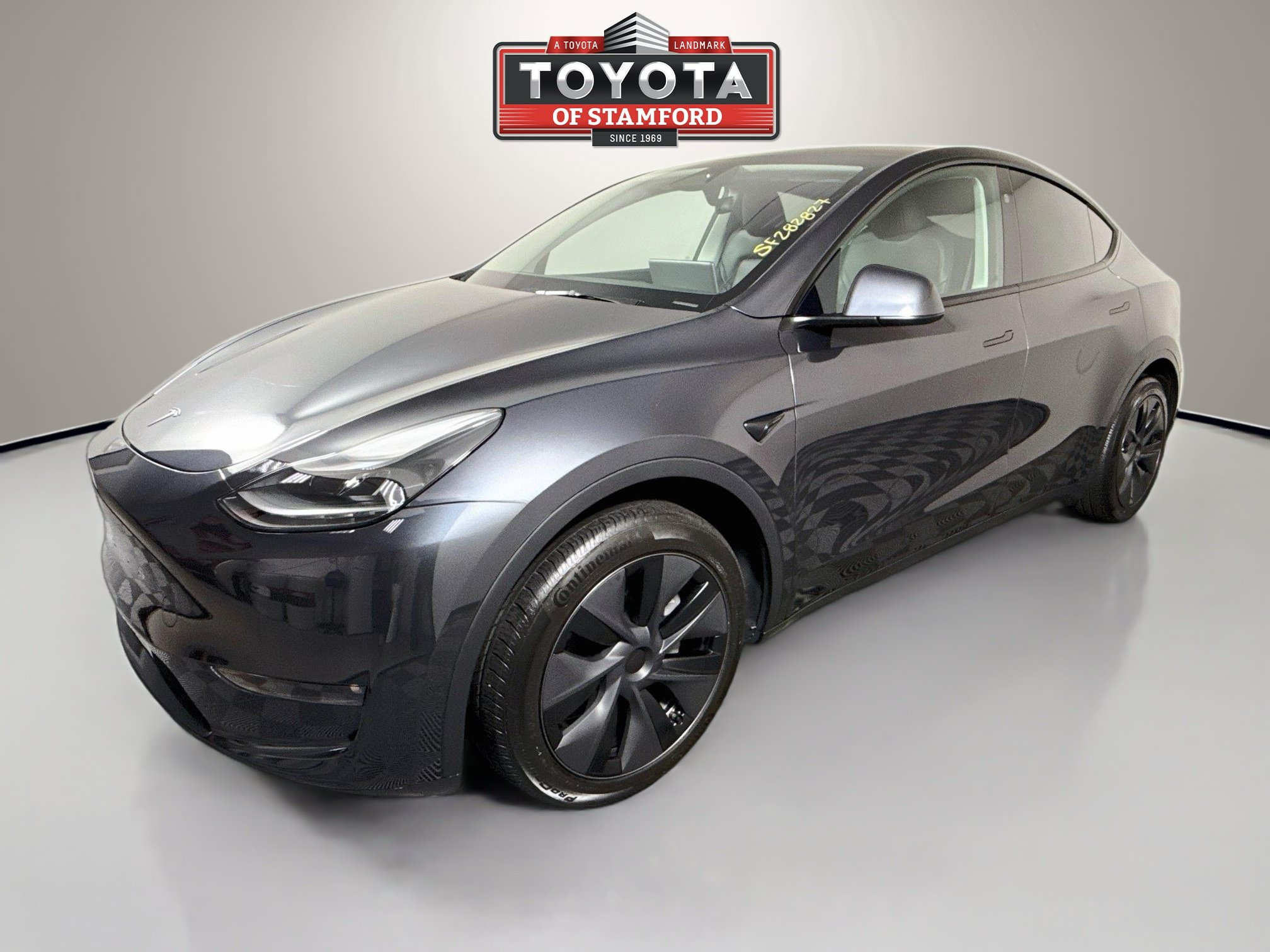 Used 2025 Tesla Model Y Long Range AWD/4WD image 3
