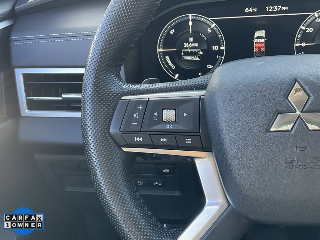 Used 2023 Mitsubishi Outlander SE image 40