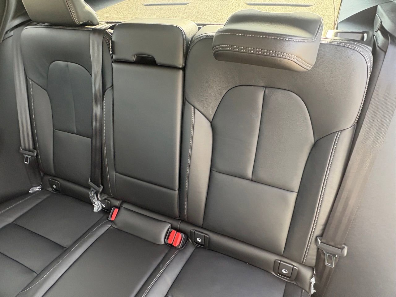 New 2026 Volvo XC40 B5 Core w/ Protection Package Premier image 23