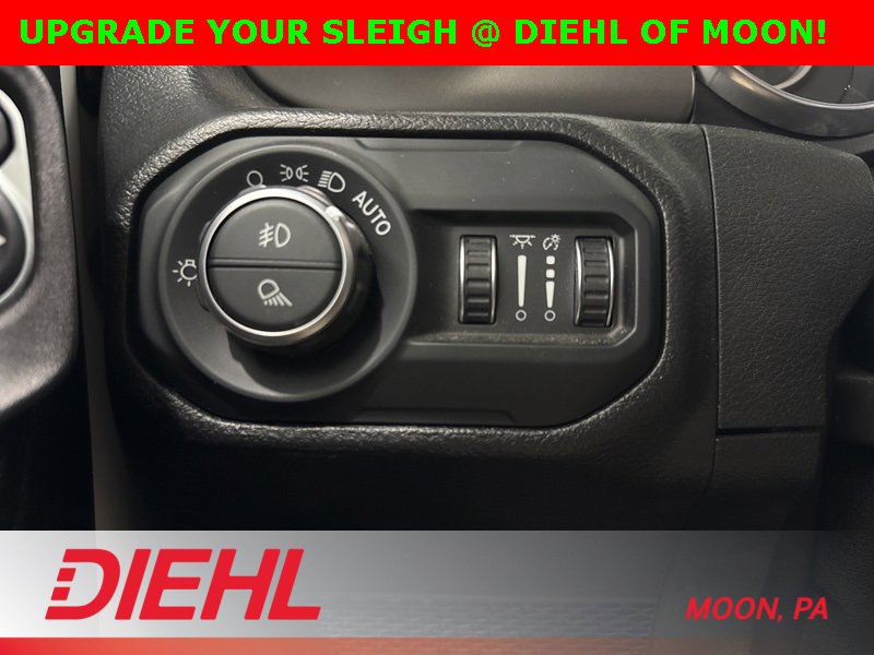 Certified 2021 Jeep Gladiator Willys image 19