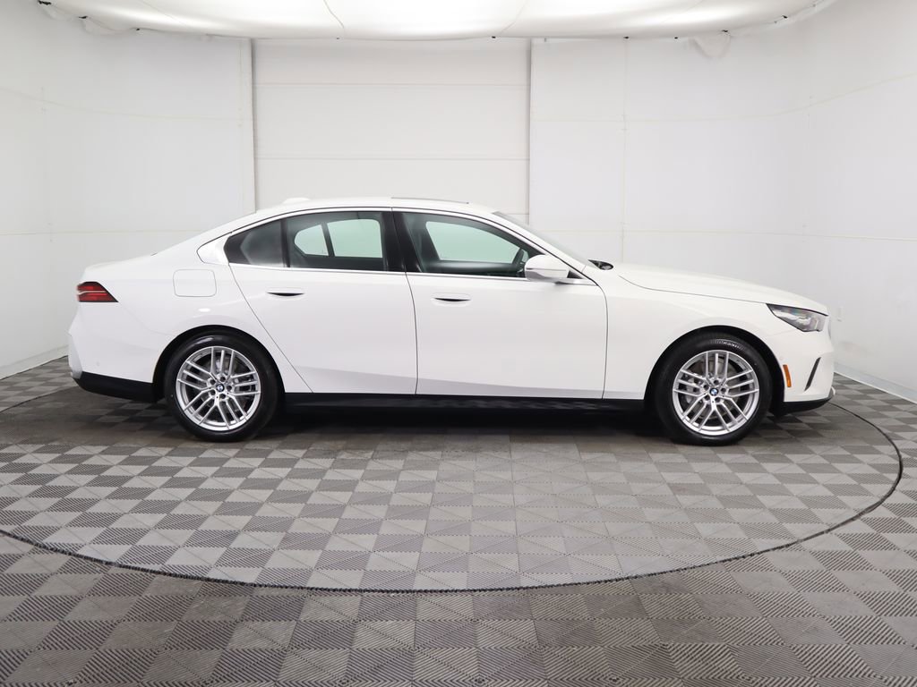 Certified 2025 BMW 530i 530i image 5