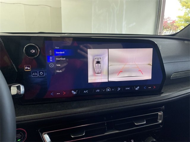 New 2026 Chevrolet Traverse LT w/ Midnight/Sport Edition image 30