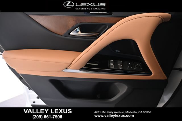 New 2026 Lexus LX 600 4WD w/ Luxury Package image 12