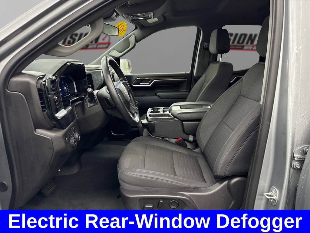 Used 2024 Chevrolet Silverado 1500 LT AWD/4WD image 10
