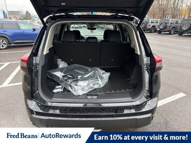 New 2026 Nissan Rogue SV image 10