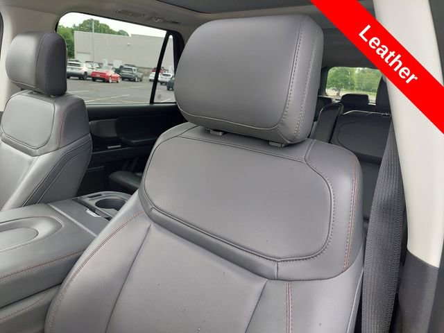 Used 2025 Ford Expedition Max Active AWD/4WD image 6